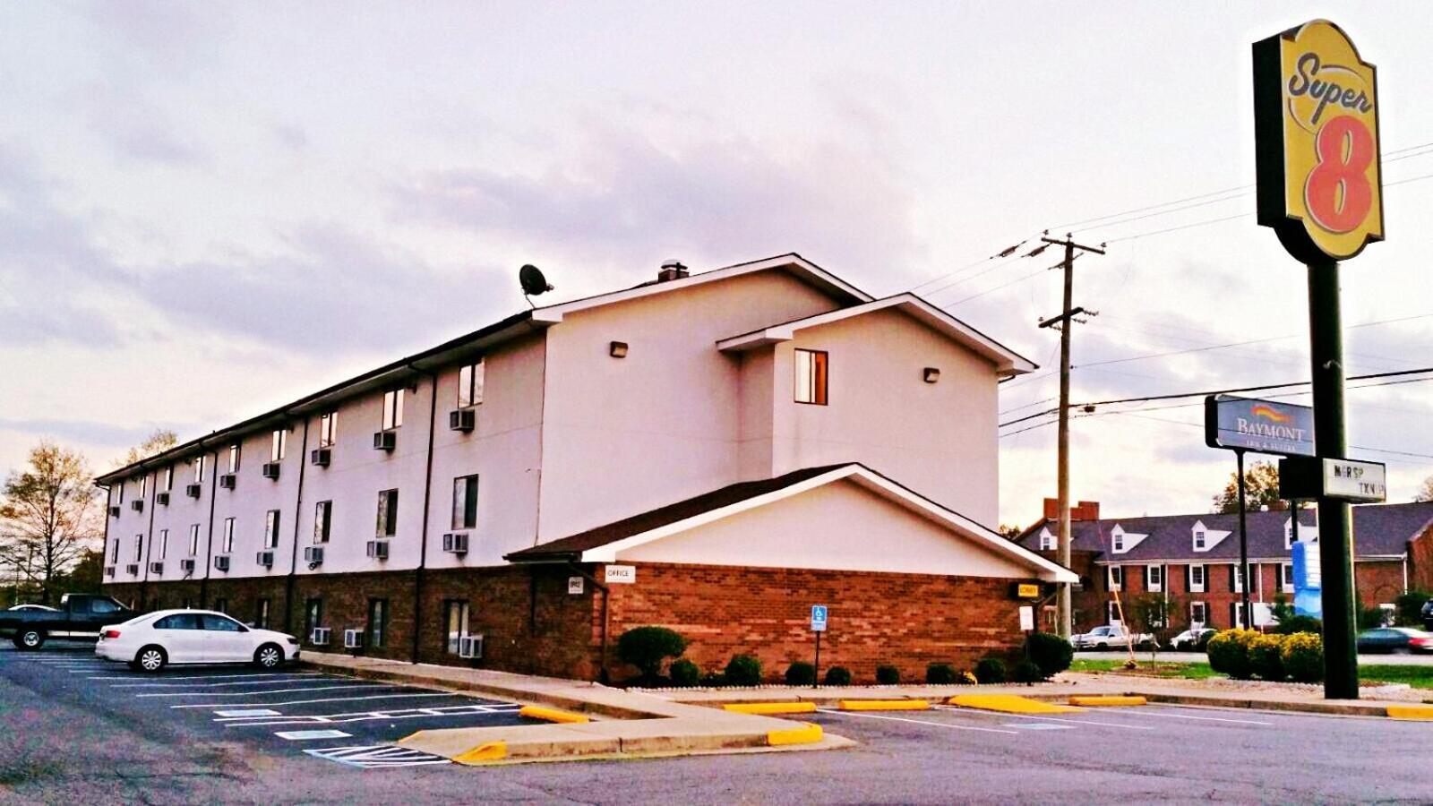 Super 8 By Wyndham Richmond/broad Street Henrico